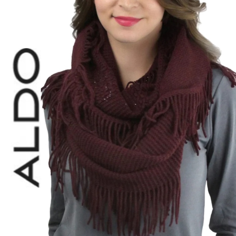 NWT‎ Aldo Chunky Knit Fringe Infinity Scarf – DEEP brown